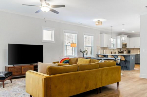 Family-Friendly 4BR with Fenced Yard & Parking